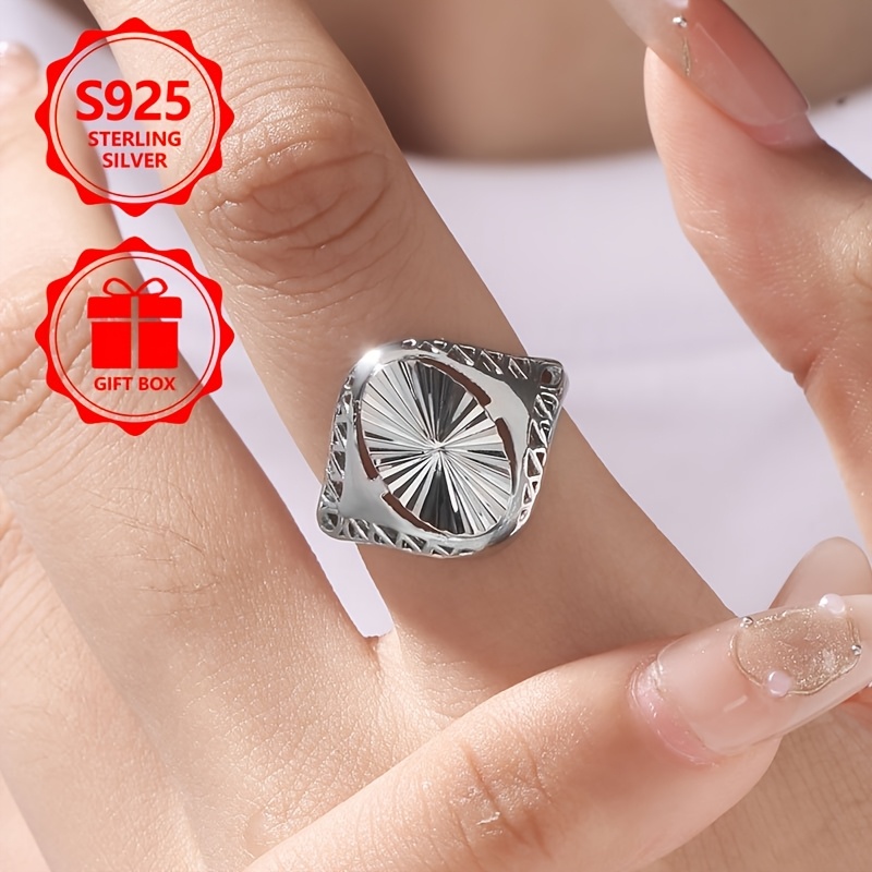925 Sterling Silver Women's Engraved Modern Ring